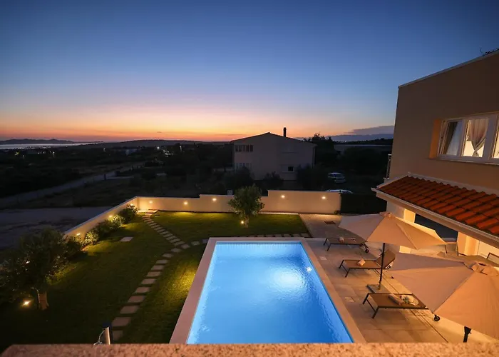 Villa Vinka *