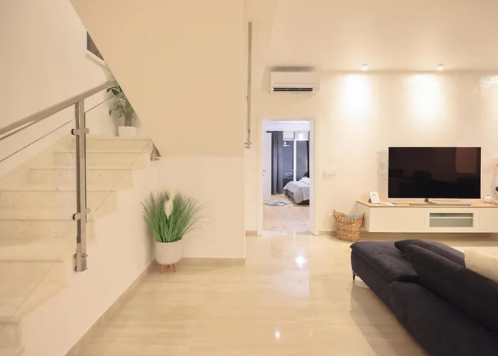 Vinka Villa *