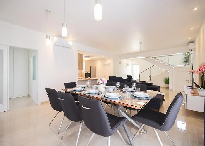 Villa Vinka Debeljak