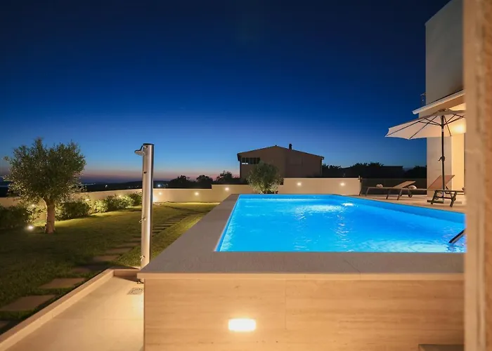 Vinka Villa *