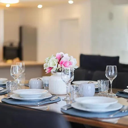 Vinka Villa *