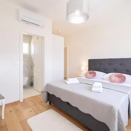 Vinka Villa
