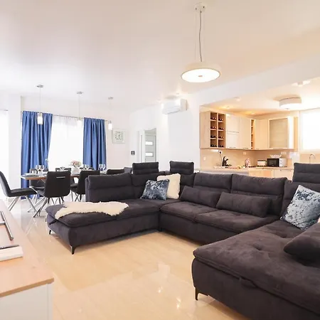 Willa Vinka Debeljak