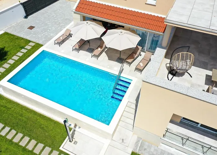 Vinka Вилла Debeljak